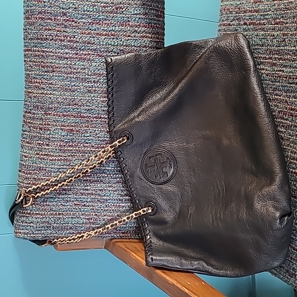 TORY BURCH Marion Slouch Tote Purse -Black Leather with Gold Chain